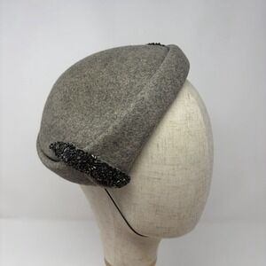 Vintage 1950s Gray Wool Felt Pillbox Hat Beaded Detail Size 22 Mid Century
